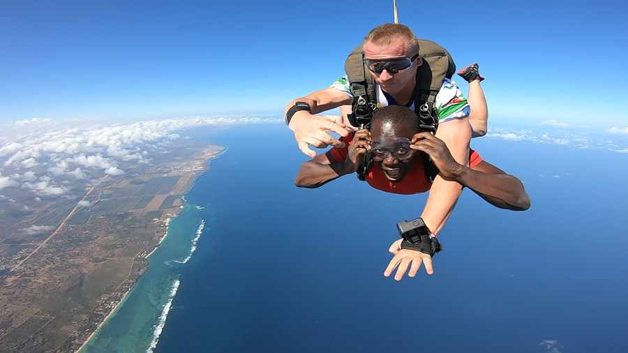 Price of tandem skydiving